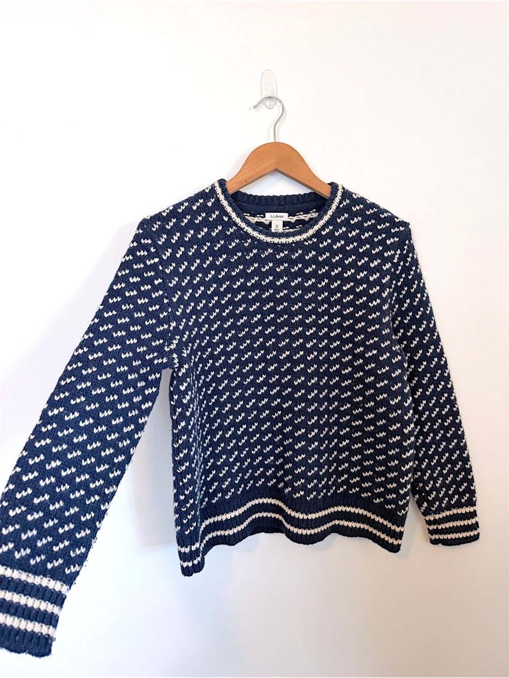 L.L.Bean 100% Lambswool Fair Isle Sweater Navy Ivory Coastal Grandma M Petite - Picture 6 of 12